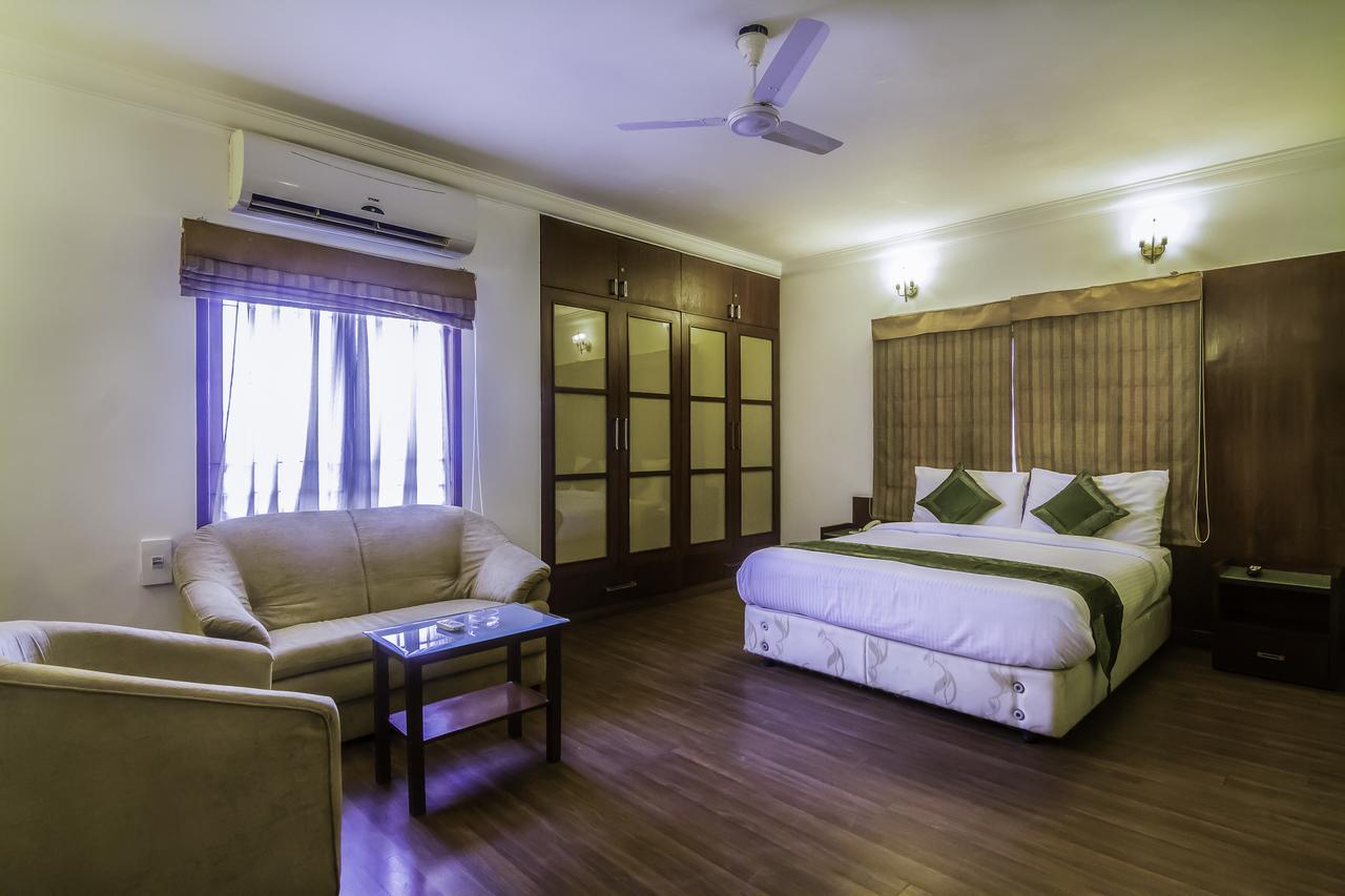 Treebo Angson Hotel เชนไน ภายนอก รูปภาพ