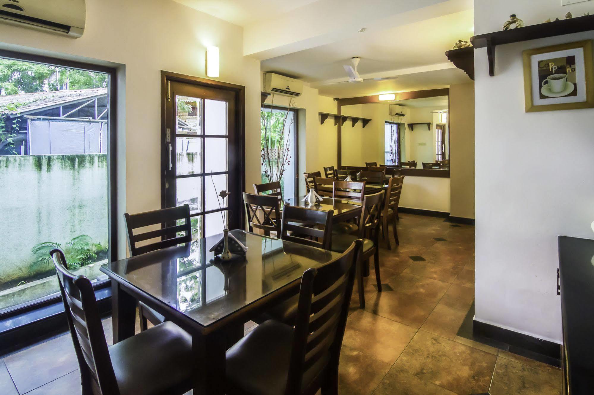 Treebo Angson Hotel เชนไน ภายนอก รูปภาพ